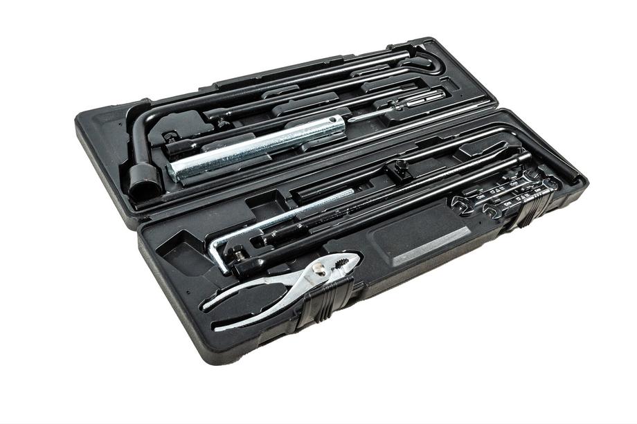 Toyota Land Cruiser 200 2007–2021 Gereedschapset voor originele opbergplaats Foto 3