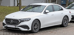Mercedes E-class W214 2023– AMG-Line voorbumper foto 1