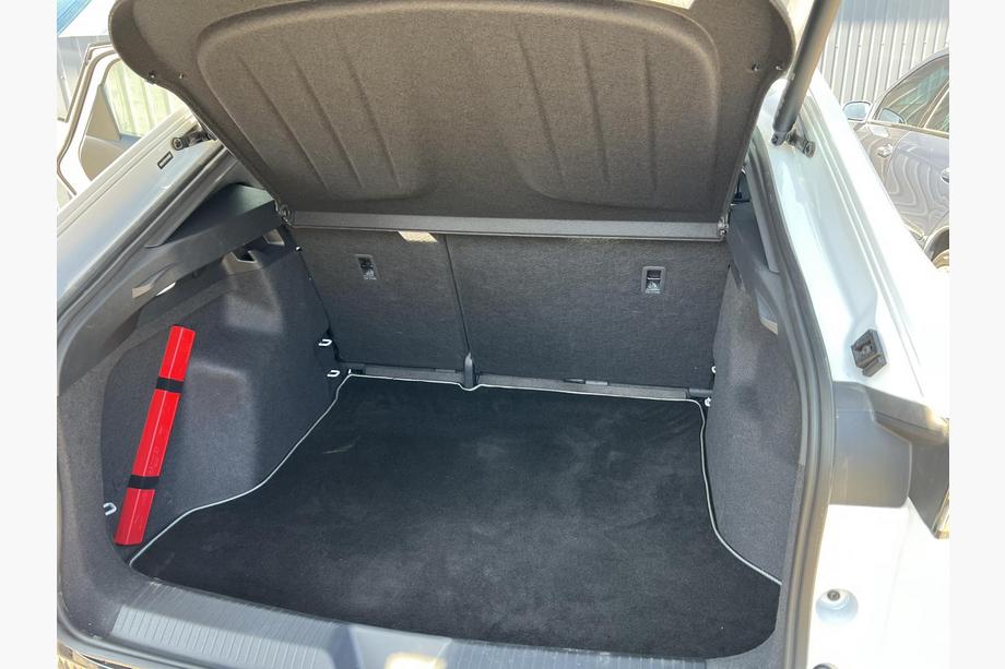 Volkswagen ID. UNYX 2024– Premium textiele kofferbakmat (Zwart) Image