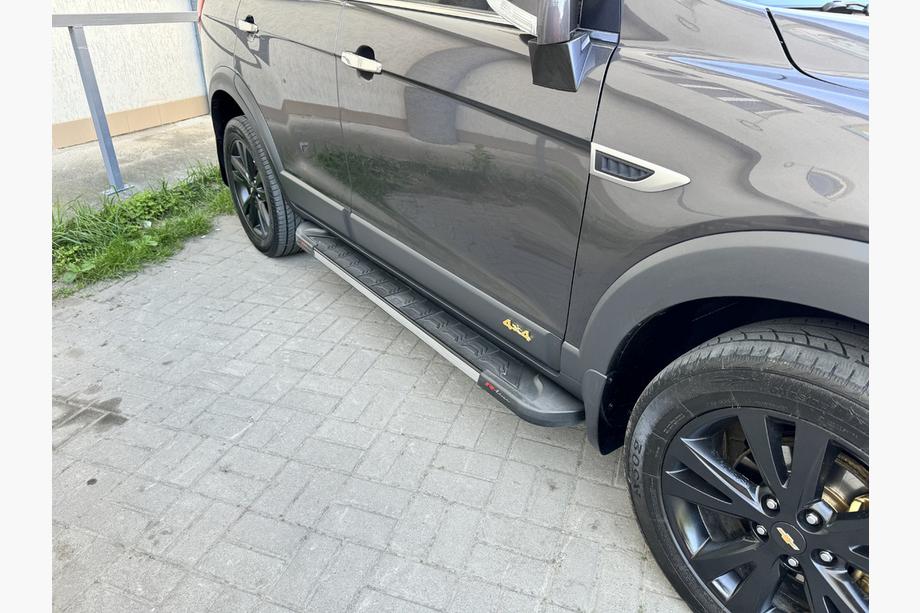 Chevrolet Captiva 2006–2019 Zijtreden RedLine V1 (2 stuks, aluminium) Image
