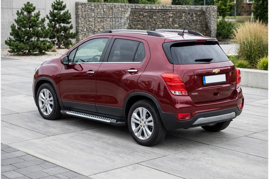 Chevrolet Trax 2012–2023 Side steps Line (2 stuks, aluminium) Image