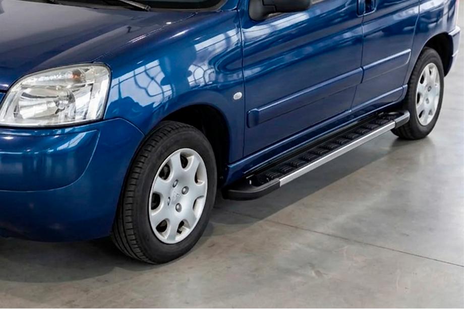 Peugeot Partner 1996–2008 Side steps RedLine V1 (2 stuks, aluminium) Image