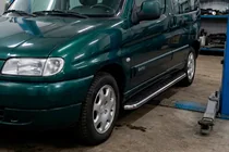 Peugeot Partner 1996–2008 Maydos V1 zijtreden (set 2 stuks, aluminium + RVS) foto 1