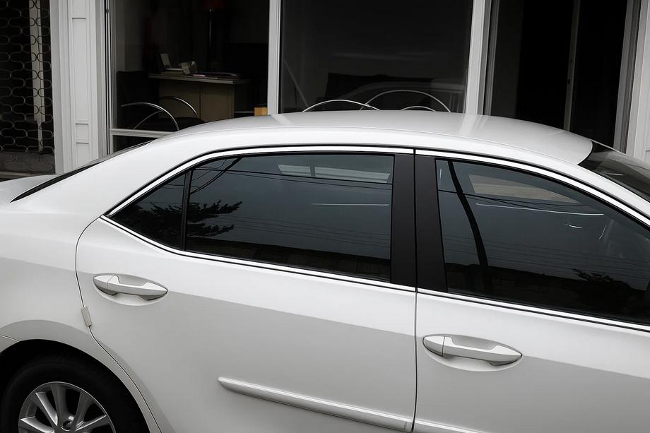 Toyota Corolla 2013–2019 Bovenste sierstrip (4 stuks, RVS) Image