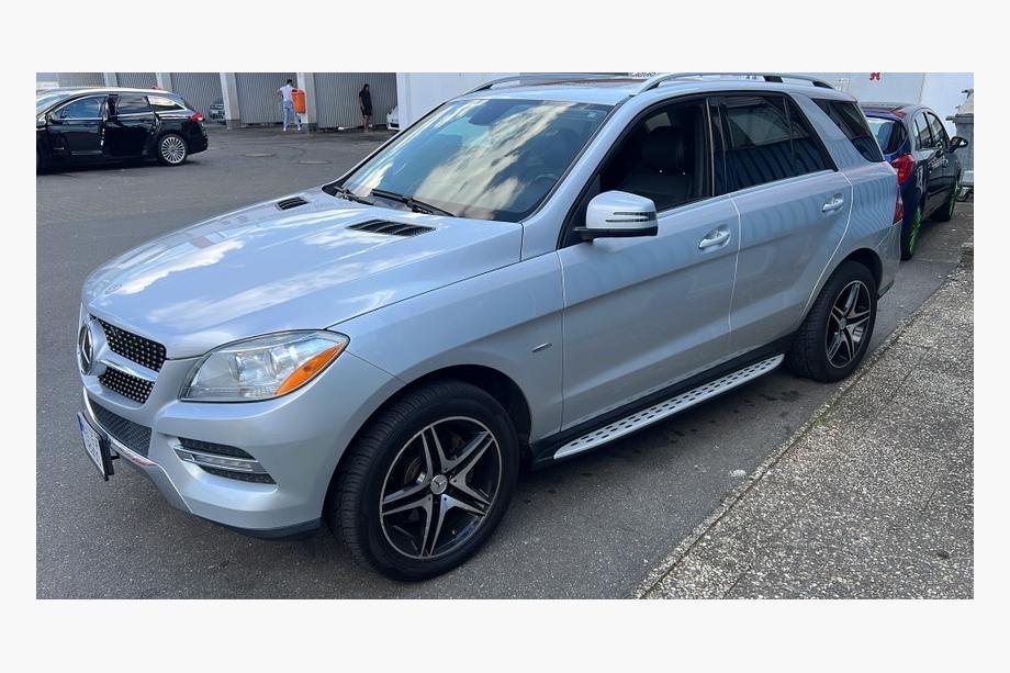 Mercedes GLE/ML-klasse W166 2011–2018 Zijdrempels origineel design (set van 2, aluminium) Foto 3