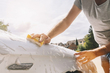 Kun je je auto wassen in de brandende zon? foto 1