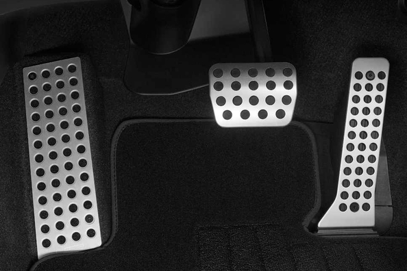 Waarom zijn pedaalcovers in de auto nodig?