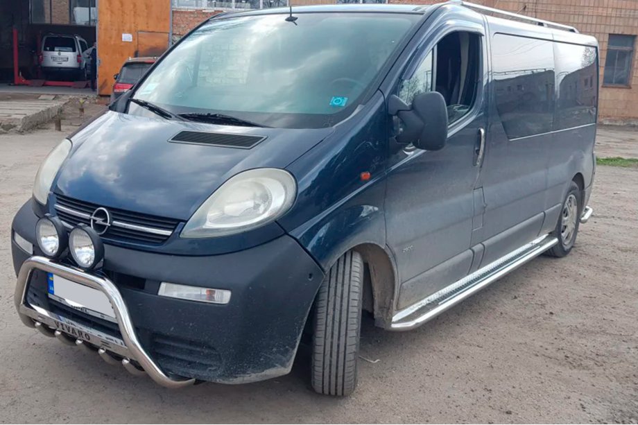 Opel Vivaro 2001–2015 Bullbar WT003-4 (RVS) Met opschrift Foto 10