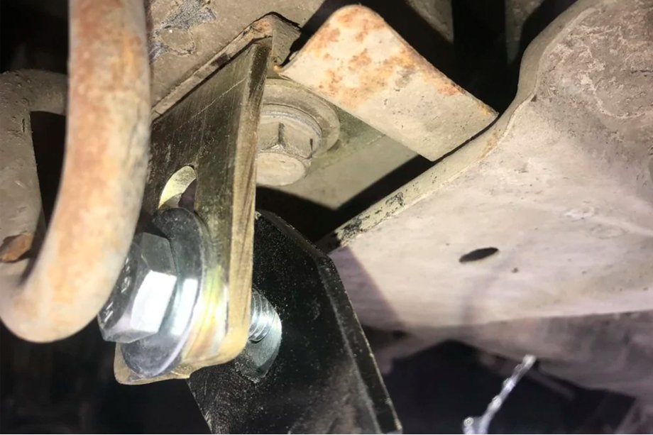Opel Vivaro 2001–2015 Bullbar WT003-4 (RVS) Met opschrift Foto 16