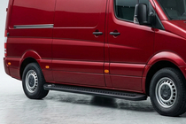 Volkswagen Crafter 2006–2016 Allmond Black zijtreden (2 st., aluminium) Middellange wielbasis foto 1
