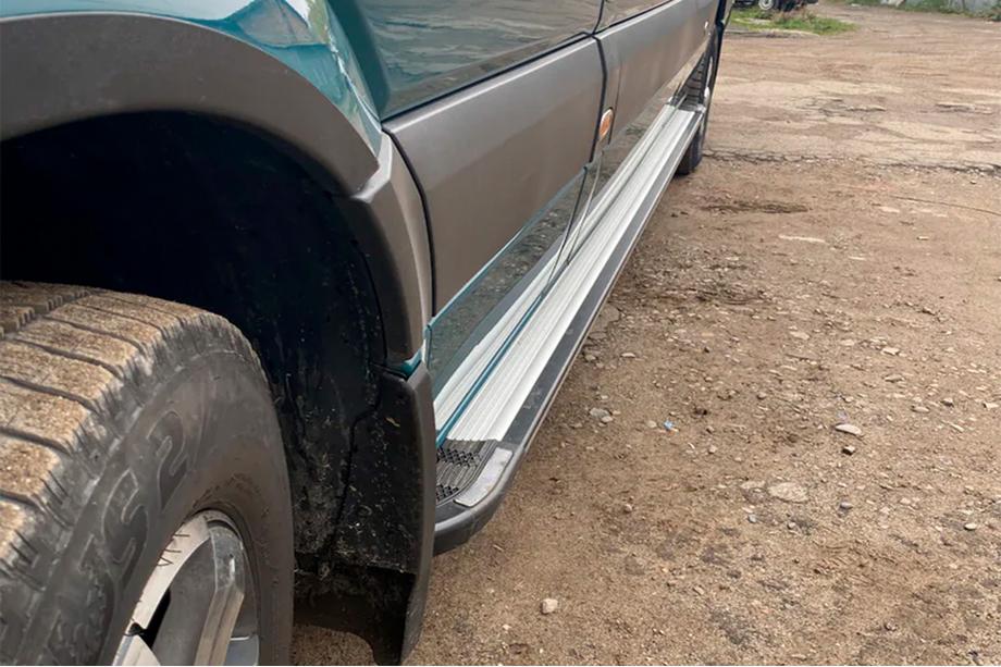 Volkswagen Crafter 2006–2016 Rainbow side steps (2 stuks, aluminium) Lang/Extra lang Image