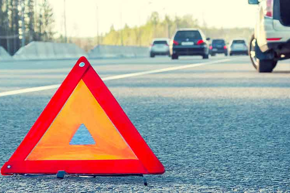 Wat te doen als je auto onderweg pech krijgt?