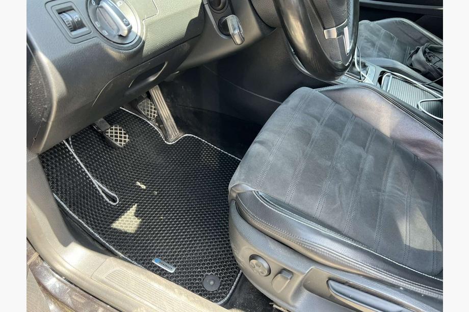 Volkswagen Passat CC 2008–2017 EVA automatten (honingraat, zwart) Image