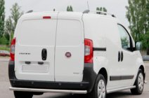Fiat Fiorino/Qubo 2008–2024 Achterbeschermbeugel (RVS) foto 3