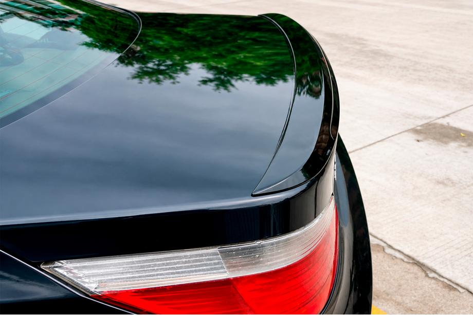 BMW 5 Serie E60/E61 2003–2010 M5-style spoiler (hoogglans zwart) Image