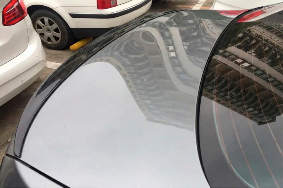 BMW 5 Serie F10/F11 2010–2016 M5-stijl spoiler (voor F10, hoogglans zwart) Image