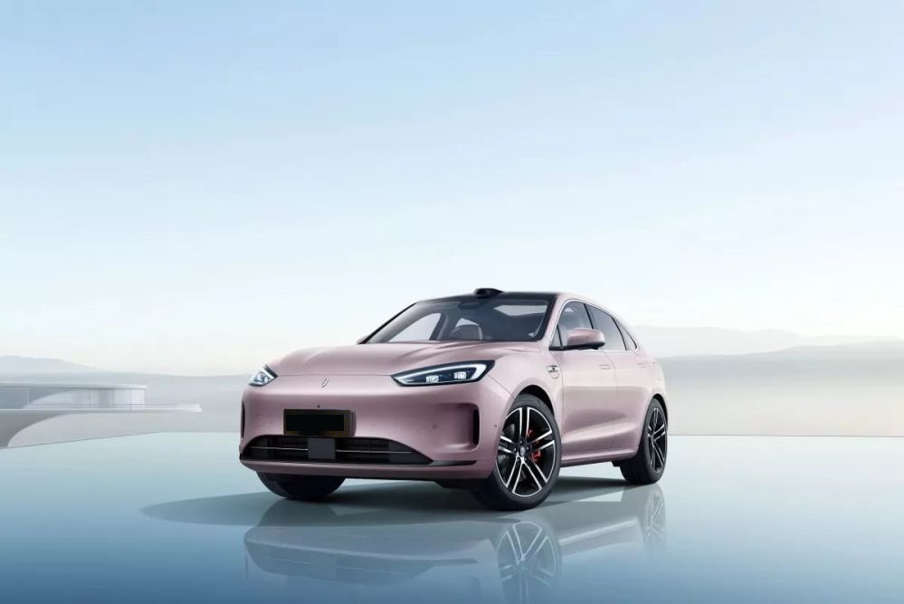 Review van de elektrische Aito M5 EV 2025