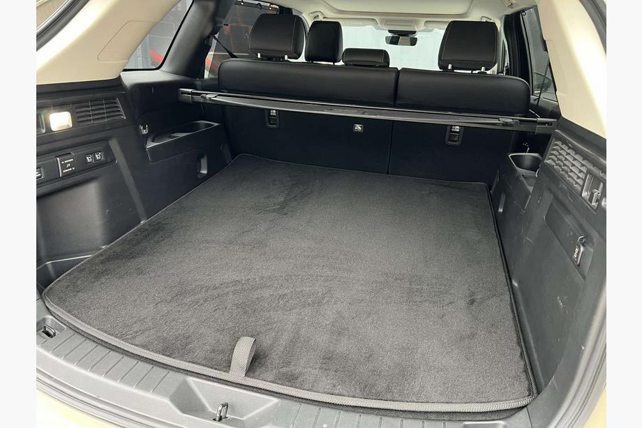 Mazda CX-70 2024– Textiele kofferbakmat Classic (Zwart) Foto 1