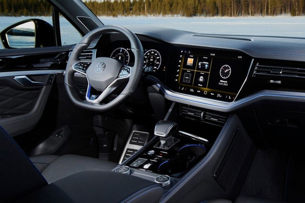 Volkswagen Touareg: specificaties, uitvoeringen en foto's Foto 5