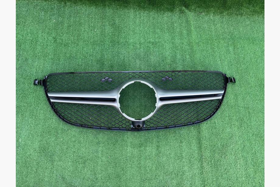 Mercedes GLE/ML-klasse W166 2011–2018 Afgeprijsd! AMG tuning grille (voor GLE63) Image