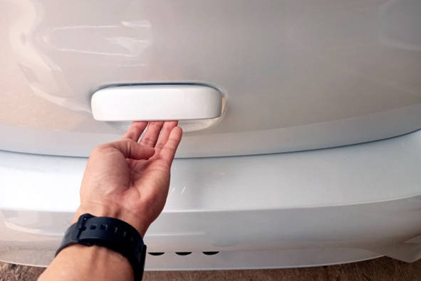 Wat te doen als de kofferbak van je auto niet opengaat?