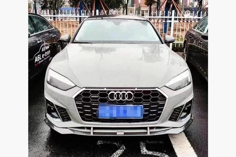 Audi A5 2016–2025 Voorbumperlip Lip V4 (voor S-Line 2021-2025, carbon) Foto 1