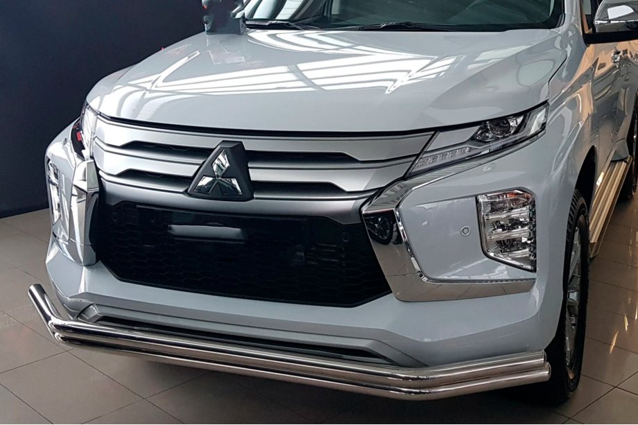 Mitsubishi Pajero Sport 2015– RVS bullbar voorzijde F3-60 (2020+) Image
