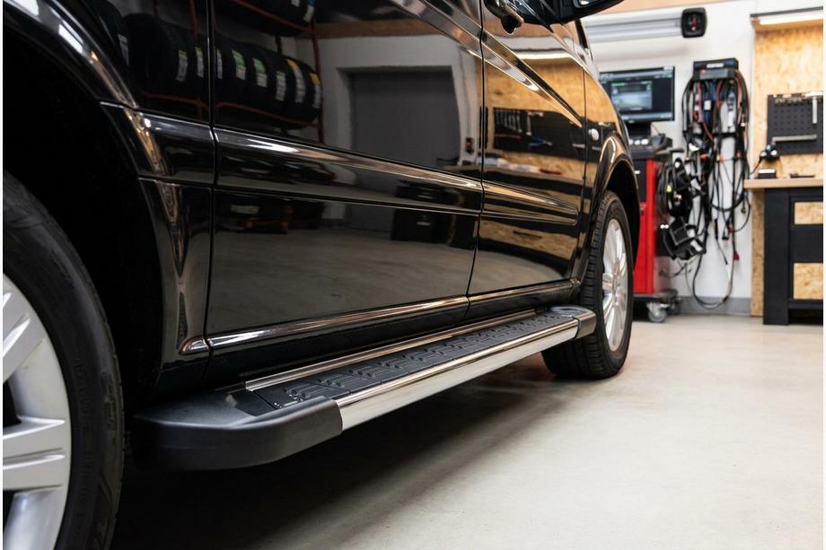 Mercedes Viano 2004–2014 Zijtreden RedLine V1 (2 stuks, aluminium) Image