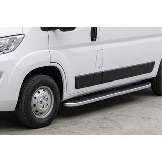 Side steps Tayga Grey (set van 2, aluminium) foto 1