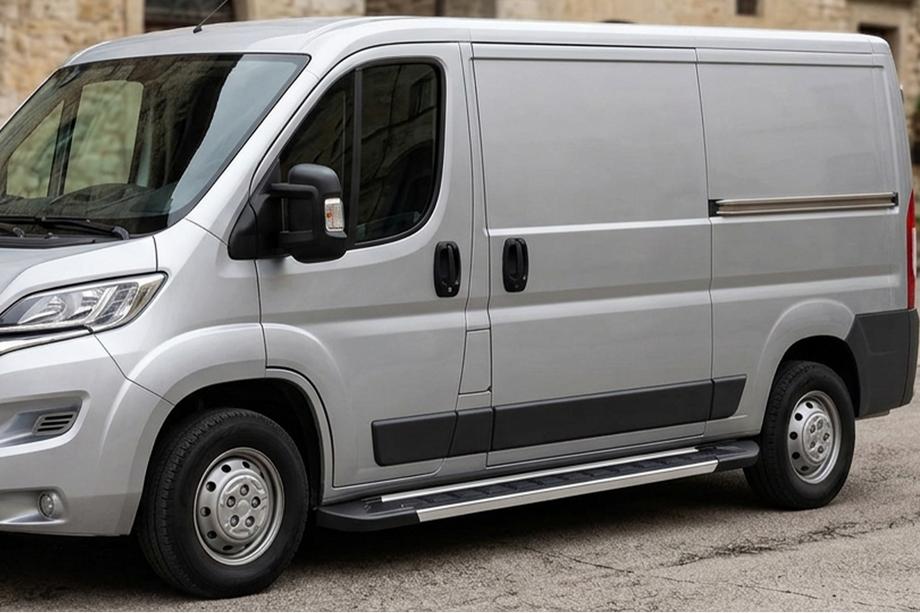 Fiat Ducato 2006–2025 Zijtreden RedLine V1 (2 stuks, aluminium) Lange wielbasis Image