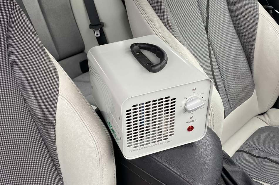 Wat levert ozonbehandeling van het auto-interieur op?