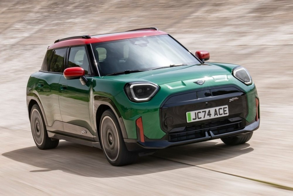 Review: MINI John Cooper Works Aceman Electric 2025