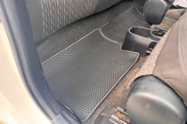 Toyota Yaris 2010–2020 Carsuit ДВС rubberen automatten voor het interieur (Zwart) foto 3