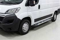 Peugeot Boxer 2006–2025 Sunrise side steps (2 stuks, aluminium) foto 1