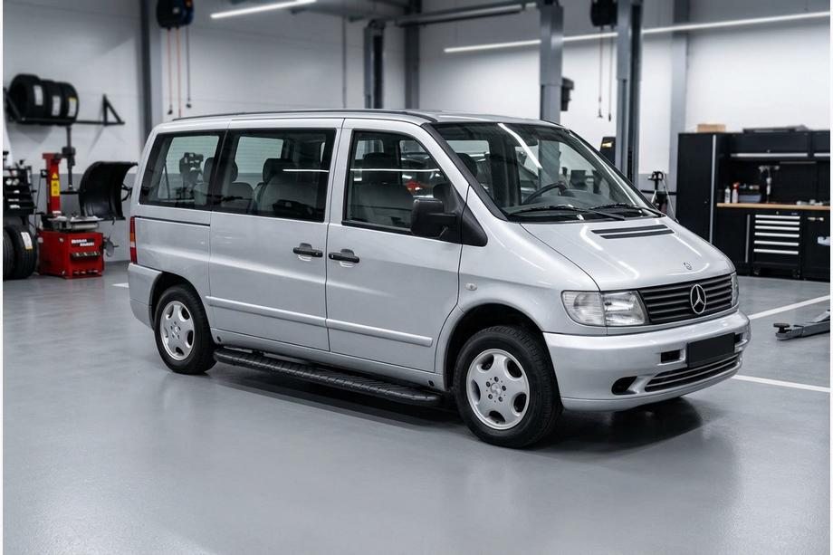 Mercedes Vito W638 1996–2003 Bosphorus Black side steps (2 st., aluminium) Image