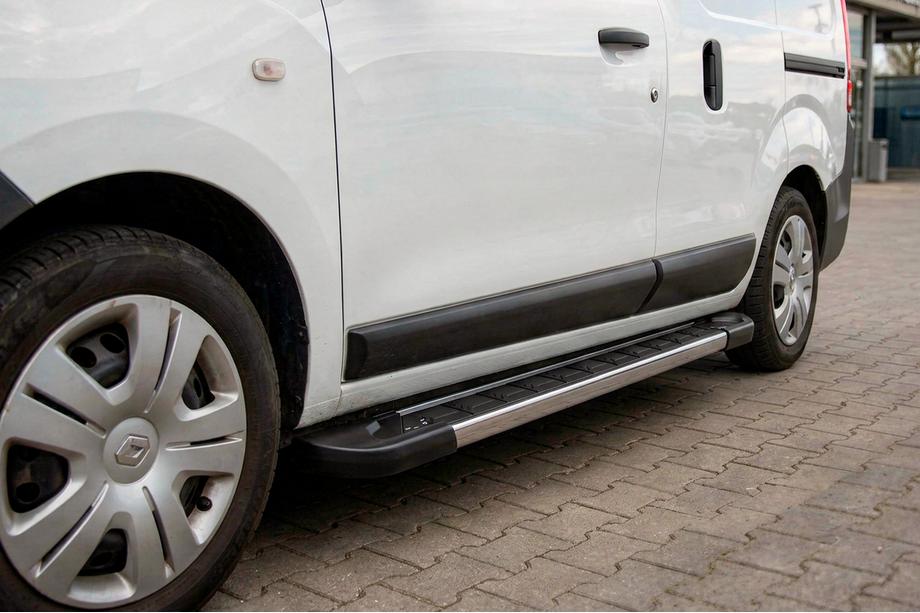 Dacia Dokker 2013–2022 Zijtreden RedLine V1 (2 stuks, aluminium) Image