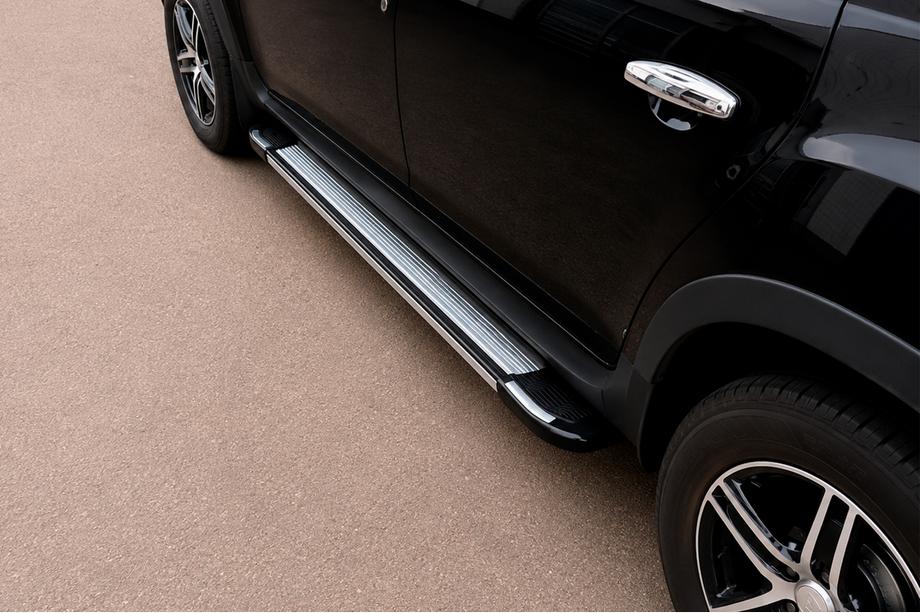 Dacia Duster 2008–2018 Rainbow zijtreden (set van 2, aluminium) Image