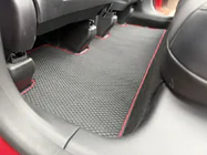 Tesla Model Y 2020– Rubberen automatten Carsuit (2020-2024, zwart) foto 14