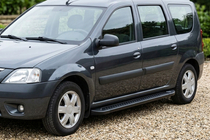 Dacia Logan MCV 2004–2014 Allmond Black side steps (2 st., aluminium) foto 1