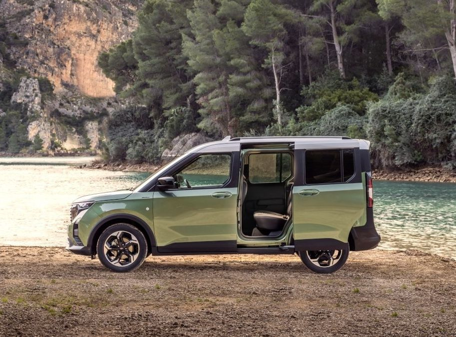 Ford Tourneo Courier van de tweede generatie: compacte MPV