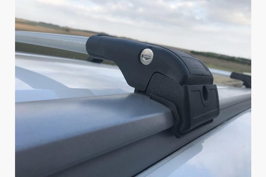 Dacia Lodgy 2012–2022 Dakdragers (dwarsbalken) voor geïntegreerde dakrails, afsluitbaar WingCarrier V2 (2 st.) Grijs Foto 19