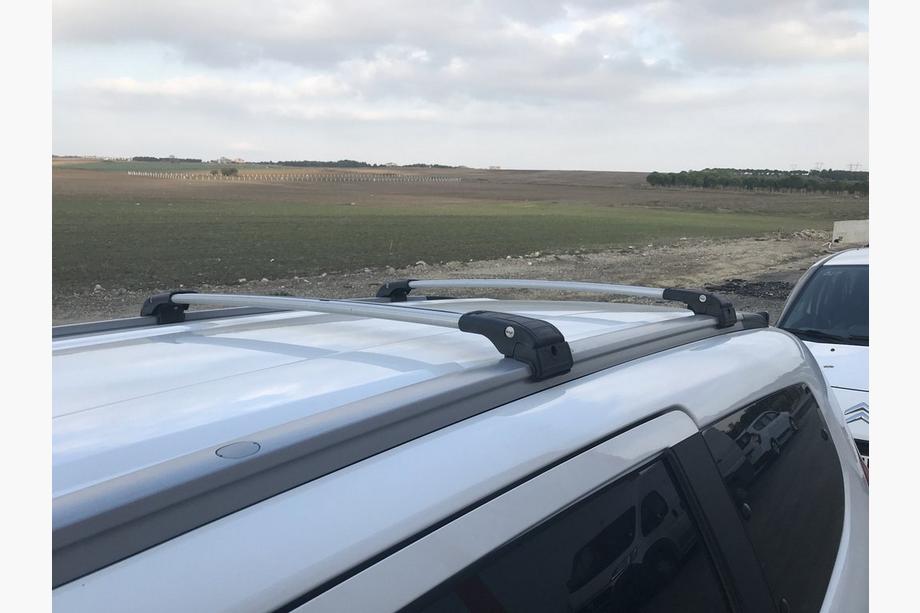 Dacia Lodgy 2012–2022 Dakdragers (dwarsbalken) voor geïntegreerde dakrails, afsluitbaar WingCarrier V2 (2 st.) Grijs Foto 21