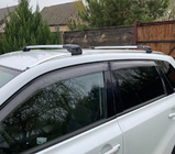 Suzuki Vitara 2015– Dakdragers (dwarsbalken) voor geïntegreerde dakrails, afsluitbaar WingCarrier V2 (2 st.) foto 1