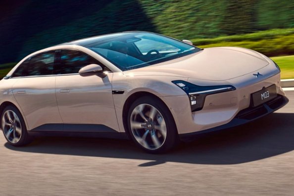 Review van XPeng Mona M03: Nieuwe standaard bij elektrische sedans