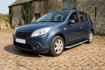 Dacia Sandero 2007–2013 Tayga side steps (2 stuks, aluminium) foto 1