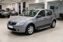 Renault Sandero 2007–2013 Sunrise side steps (set van 2, aluminium) foto 1