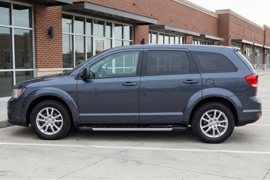 Dodge Journey 2008–2020 Side steps RedLine V1 (2 stuks, aluminium) Foto 1