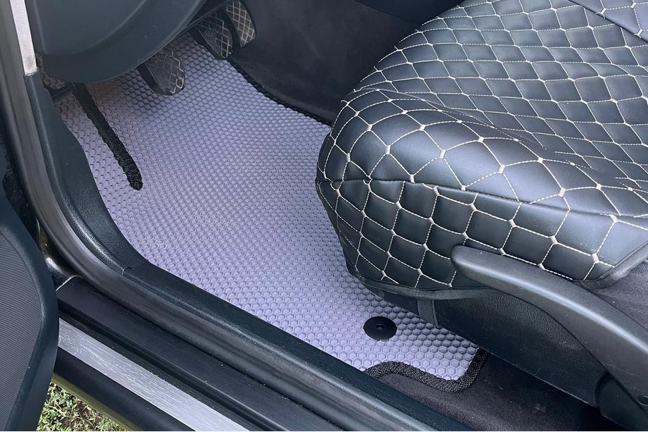 Audi A4 B5 1994–2001 Rubberen automatten Carsuit (Avant, grijs) Image