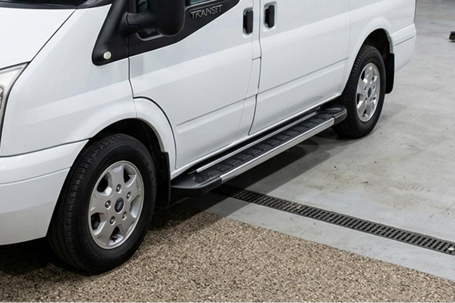 Ford Transit 2000–2014 Zijtreden RedLine V1 (2 stuks, aluminium) Image