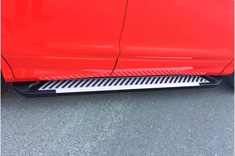Ford Kuga/Escape 2013–2019 Side steps Line (2 stuks, aluminium) Met gespoten deurpanelen Foto 4